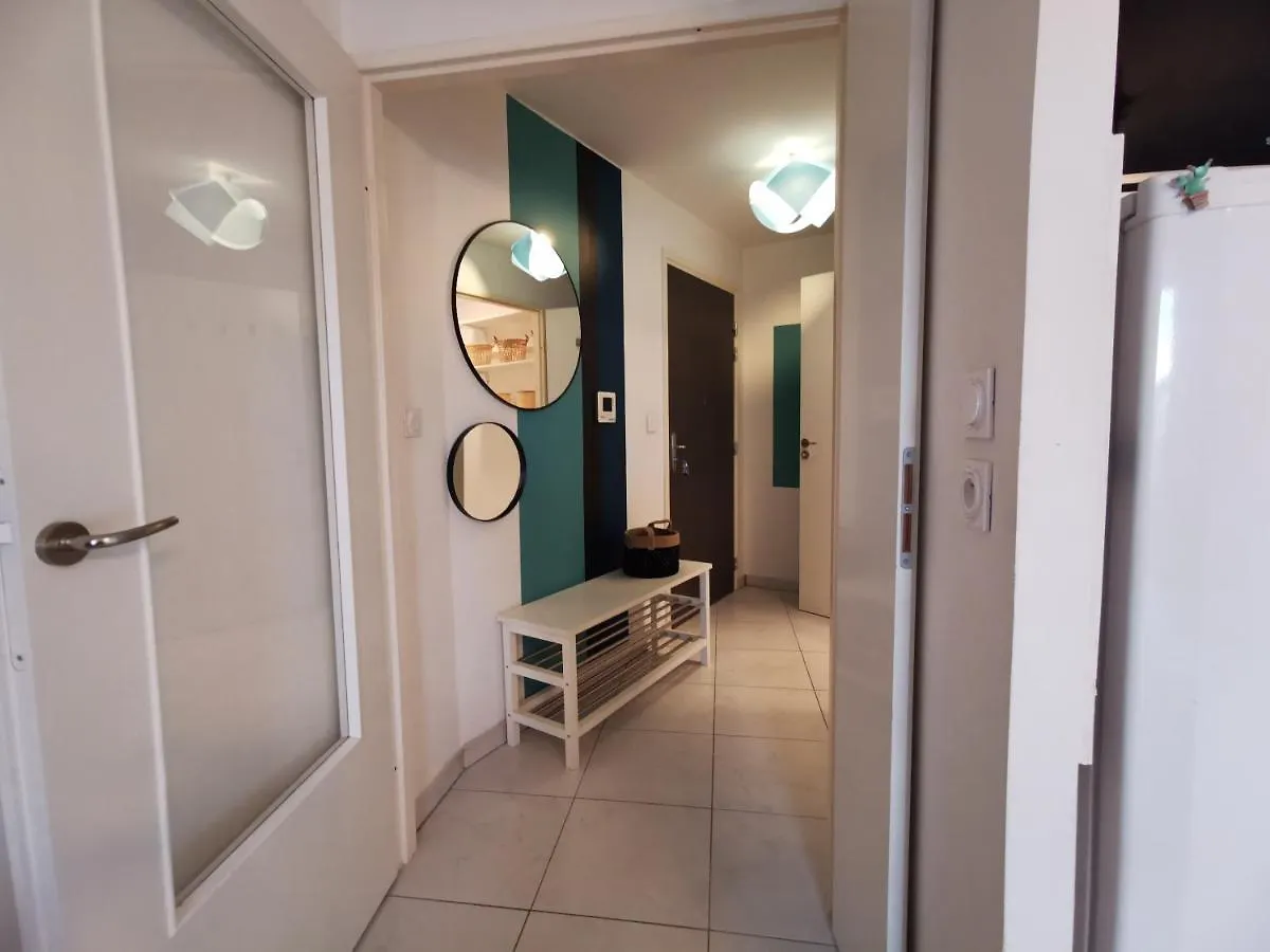 Διαμέρισμα Cote Gare - Gare - Centre-Ville - Parking - Netflix - Wifi - Disney+ - Terrasse Άννεσι