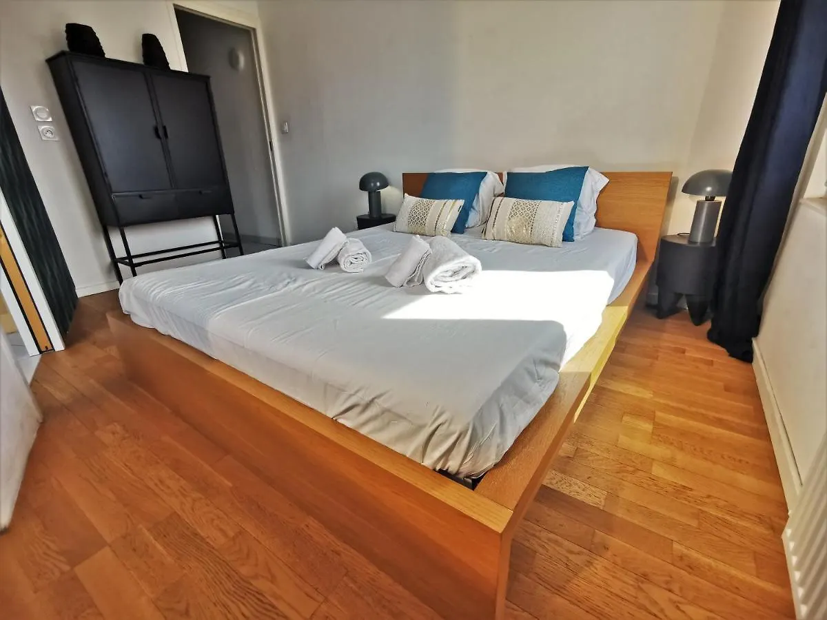 Διαμέρισμα Cote Gare - Gare - Centre-Ville - Parking - Netflix - Wifi - Disney+ - Terrasse Άννεσι